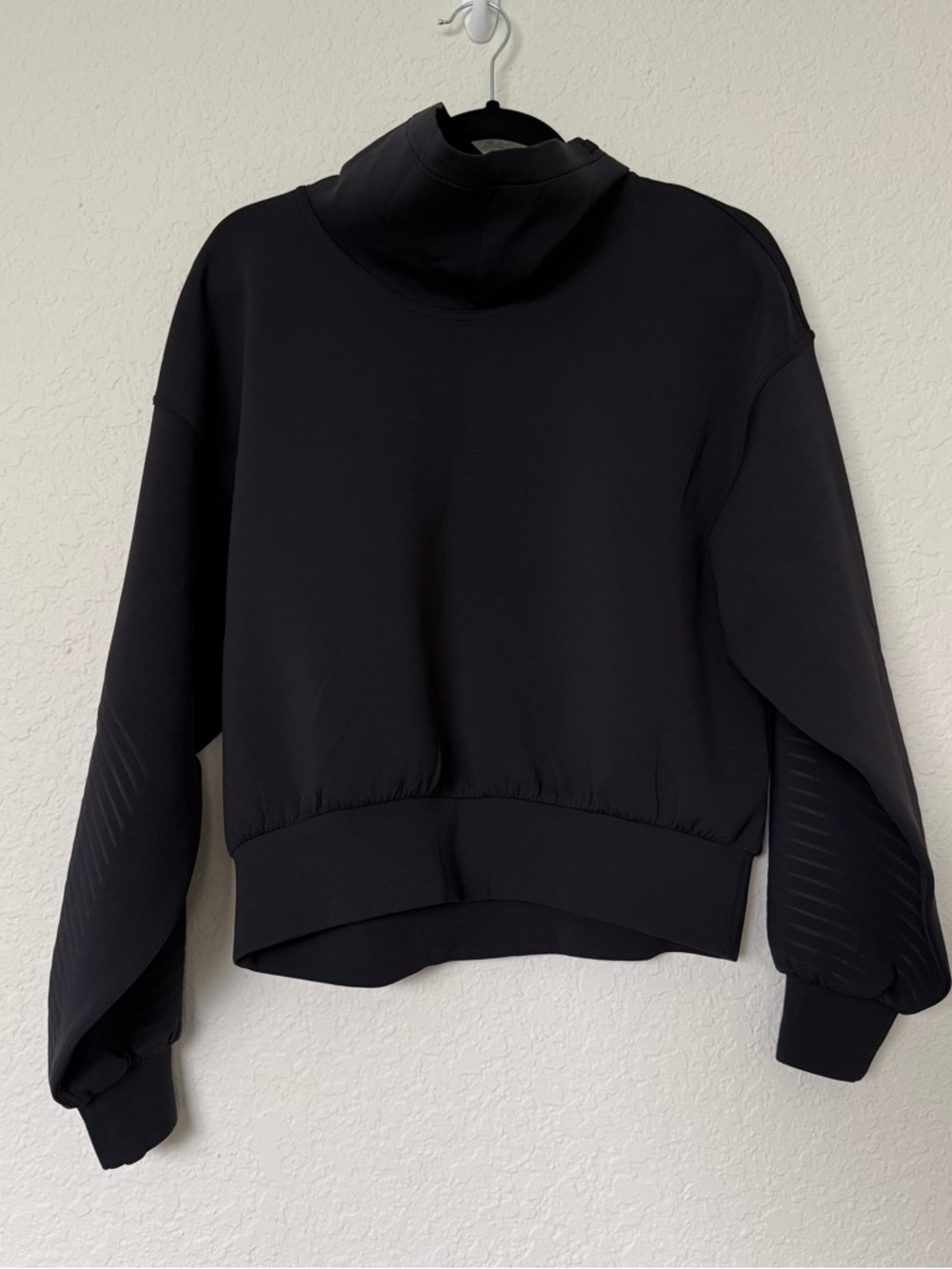 Lululemon Black Pullover